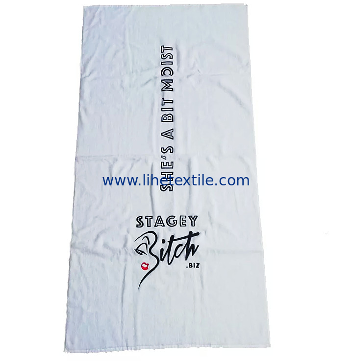 Hot sale 70*140cmwhite cotton bath beach towel with pocket custom embroidery towel with logo